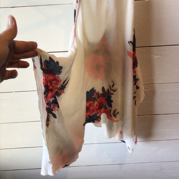 O’Neil floral halter tank M - Picture 6 of 8